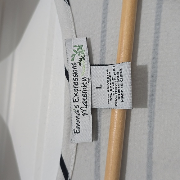 Maternity Shirt - Picture 4 of 4